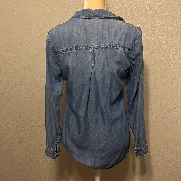 Anthropologie Cloth & Stone Denim Tencel Top Size XS - Picture 4 of 6